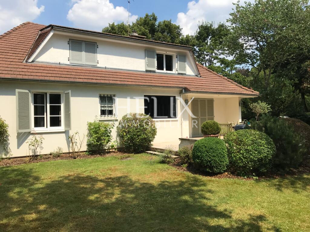 Grande maison à Croissy Sur Seine près de la British School