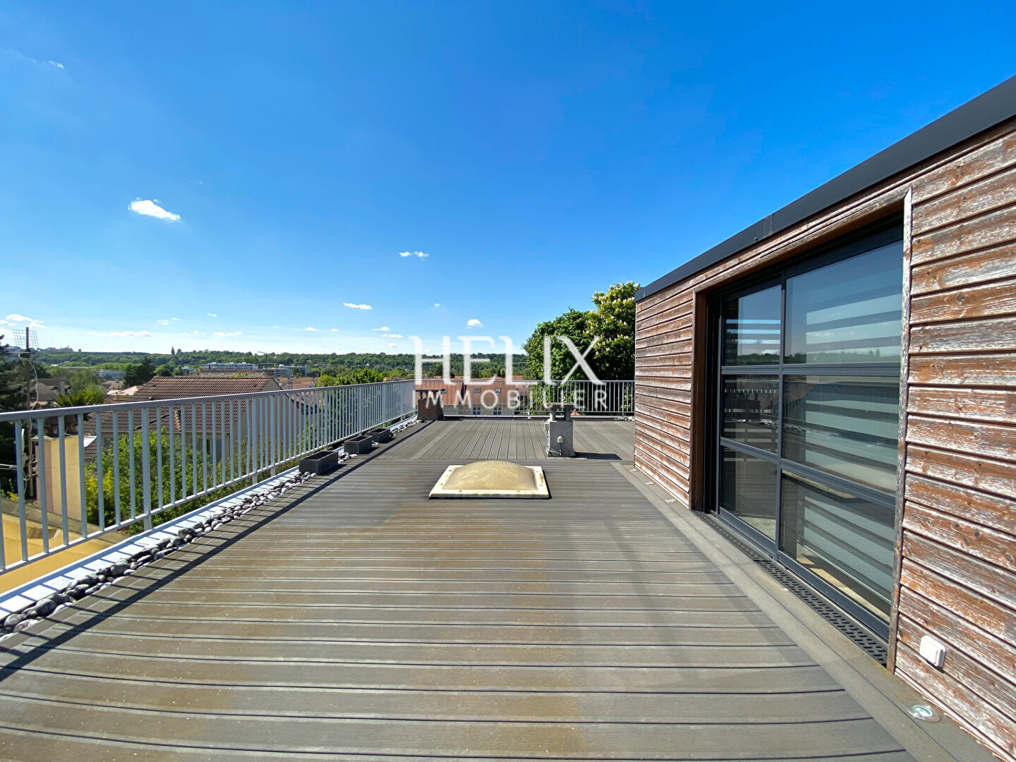 Appartement Duplex avec toit-terrasse au Vésinet de 140 m2