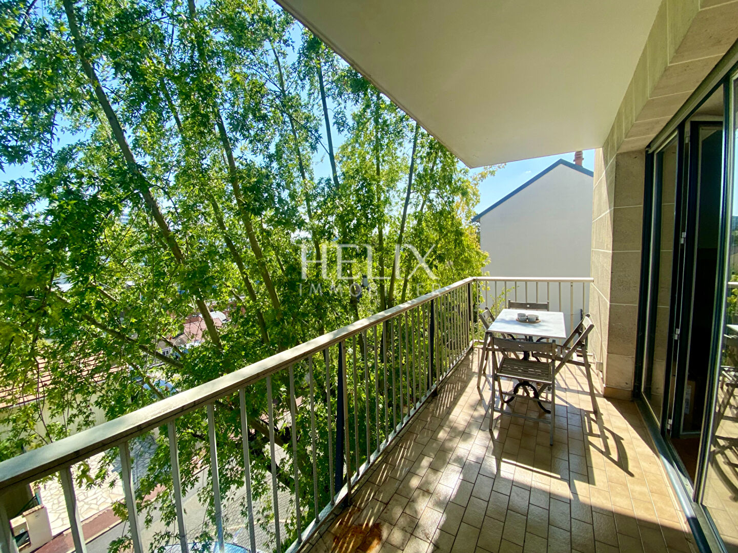 Appartement avec balcon, parking à Saint Germain En Laye 3 pièce(s) 87.34 m2