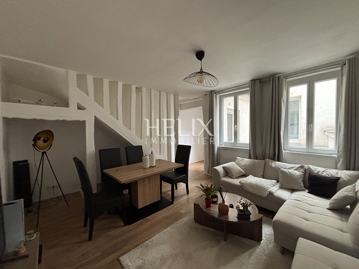 Appartement 2 pièces " comme une maison" à Saint Germain en Laye, 2 minutes du RER A