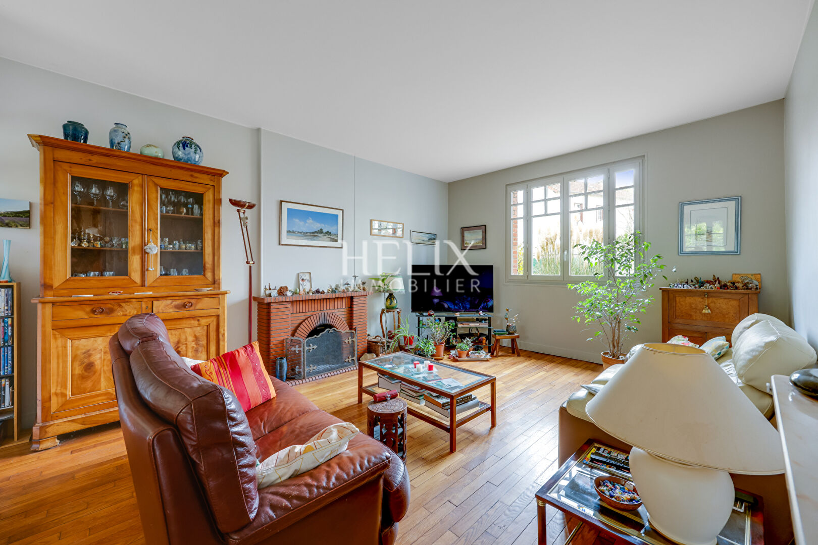 Belle maison de 4 chambres avec un jardin de 720 M²  proche du centre à Le Vésinet