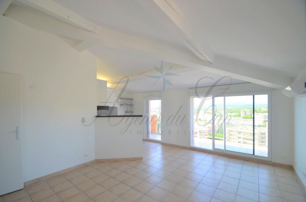 APPARTEMENT ST RAPHAEL - 2 pièce(s) - 40 m2