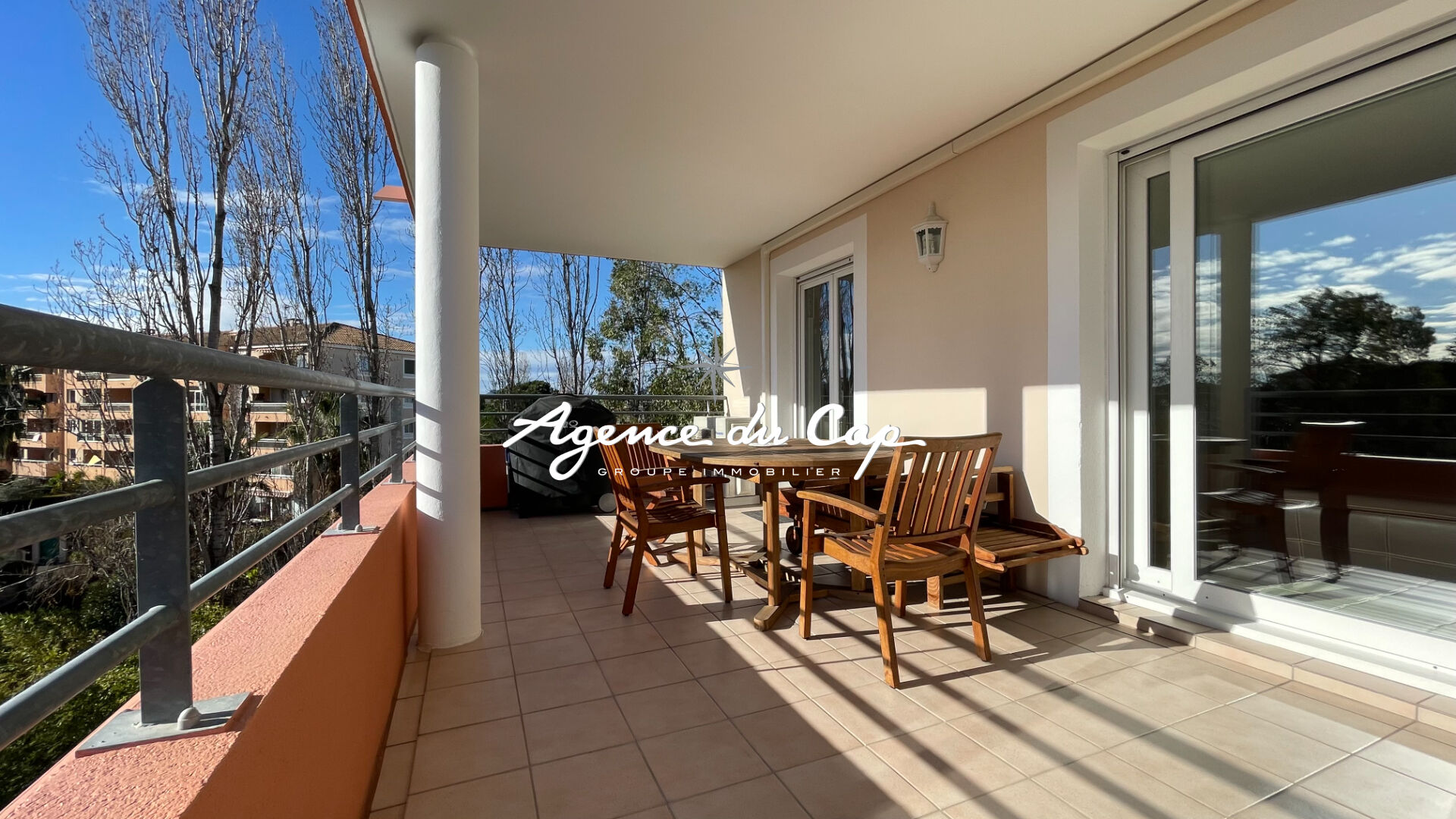 SAINT RAPHAEL 4 ROOM APARTMENT WITH TERRACE GARAGE PRIVATE PARKING AND SWIMMING POOL